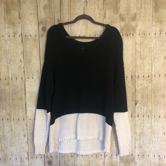 La Hearts Sweaters - Oversized Black White Knit Sweater
